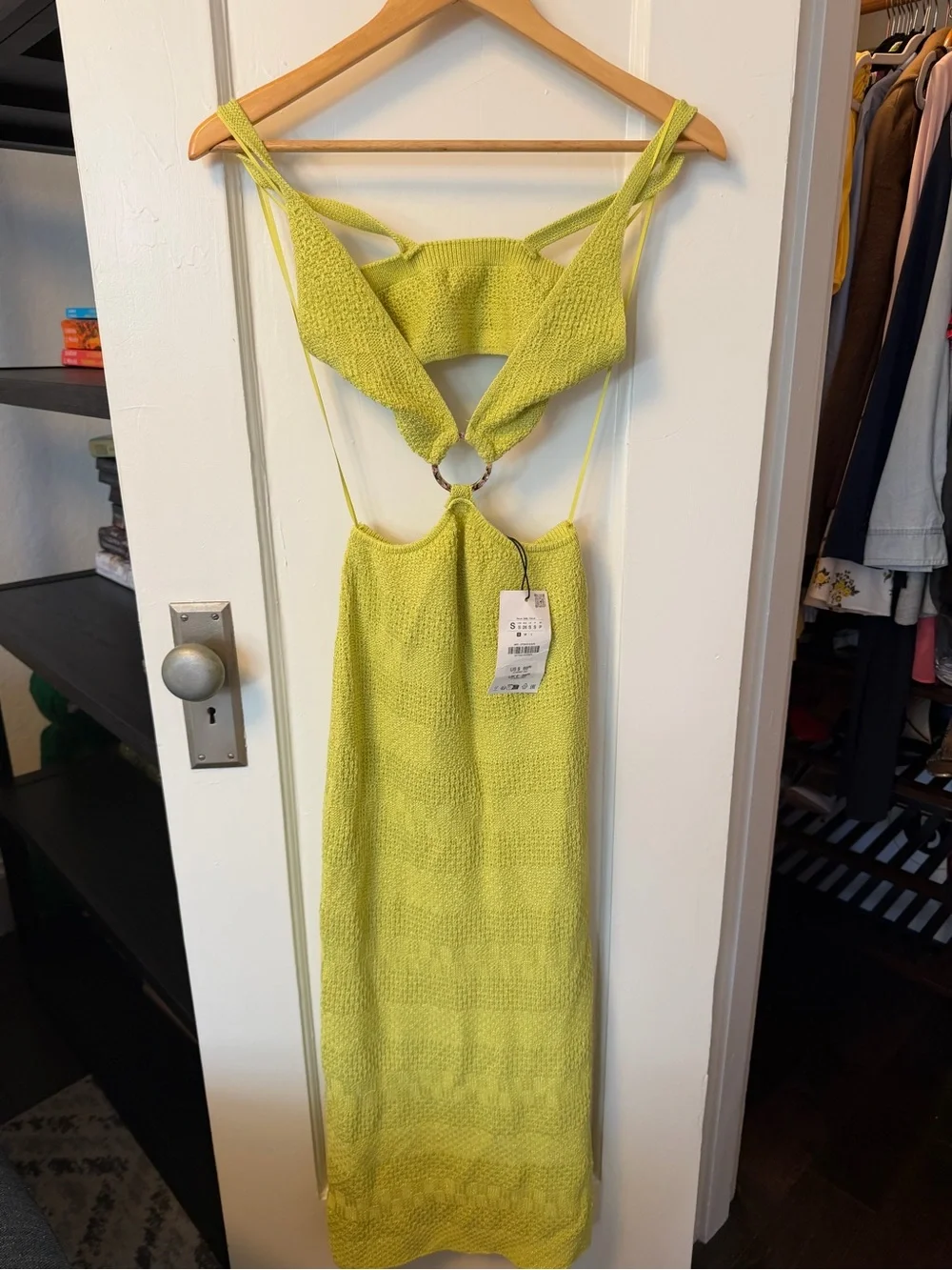 Zara Lime Green Knit Cut-Out Midi Dress - Picture 2 of 4